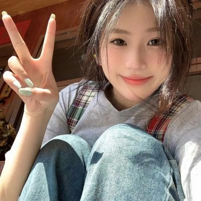 属鼠的夫人海报